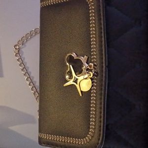 This is a new unbranded women's purse